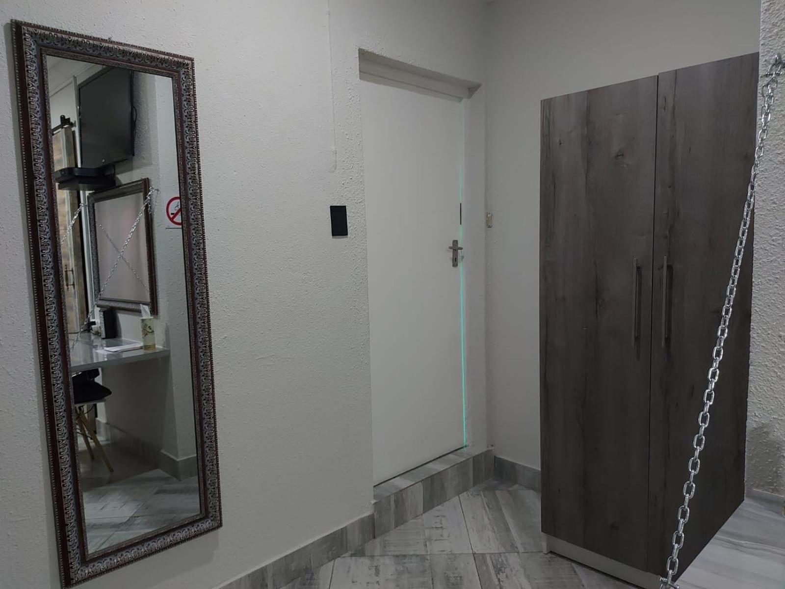 Villa Mariss Guesthouse Kraaifontein Екстериор снимка